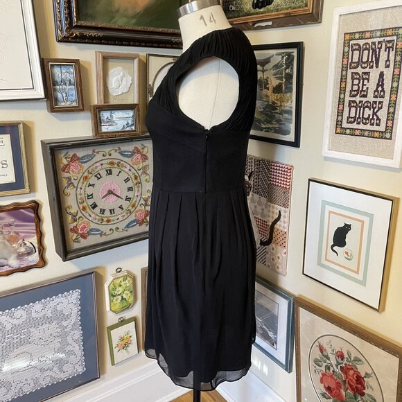 NWT Ted Baker Black Pleated Cap Sleeve Cocktail Dress With Back Zip Decor Size 4 - Picture 3 of 13